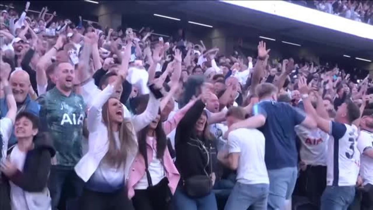 Tottenham beat Manchester United to win Europa League – all the funniest reactions as 'Amorim Out' trends