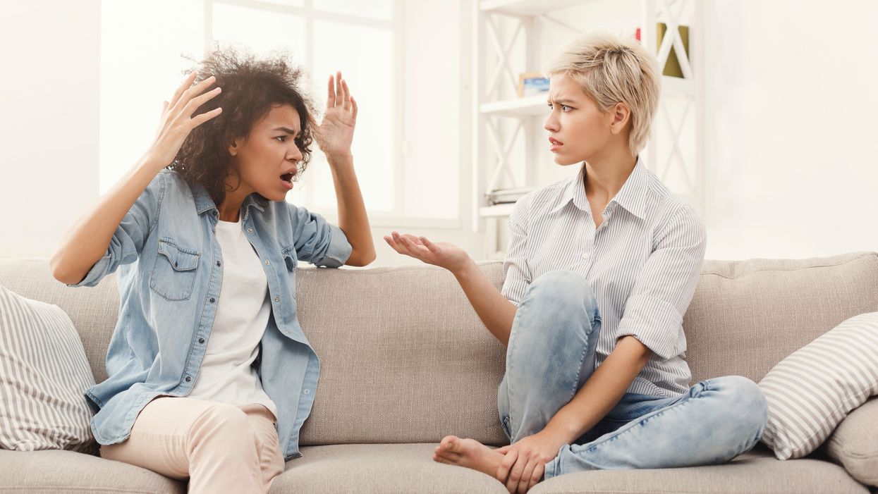 <p>Reddit users share their own red flags when it comes to friendships.</p>