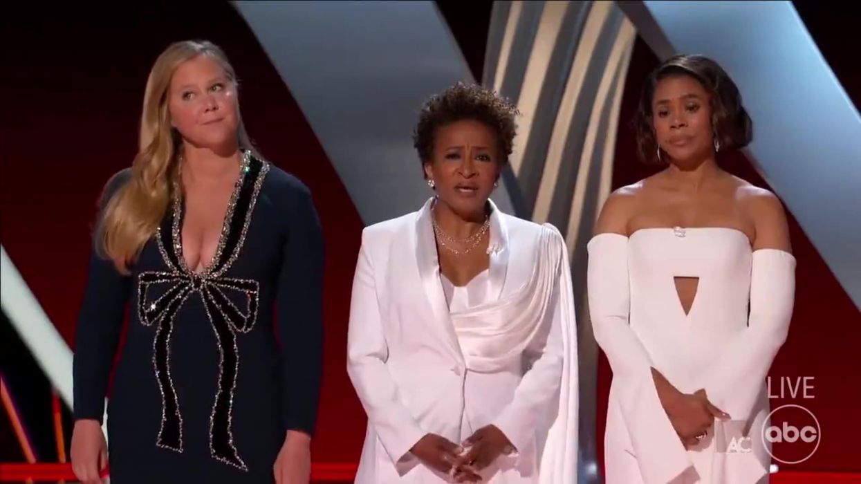 Regina Hall threw shade at LeBron James' hairline at The Oscars