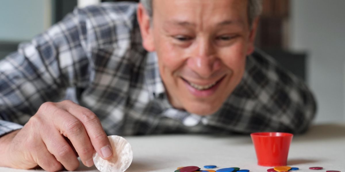 Flickit Tech Can he flick it? Yes he can – professor sees off tiddlywinks title ...