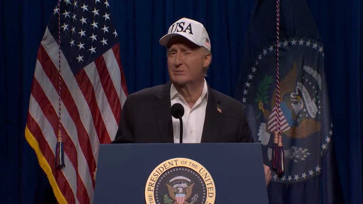 'One hell of an impression': SNL's Tucker Carlson parody has fans in hysterics