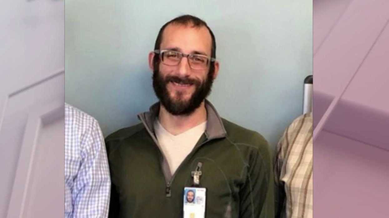 Tributes paid to Minnesota 'hero' Alex Pretti challenge 'sickening lies' pushed by Trump administration