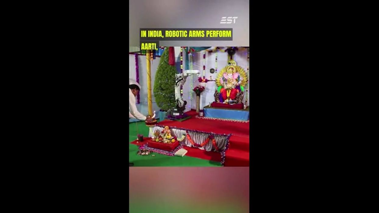 East 17 member has brilliant response to 'Pope's white puffer coat'