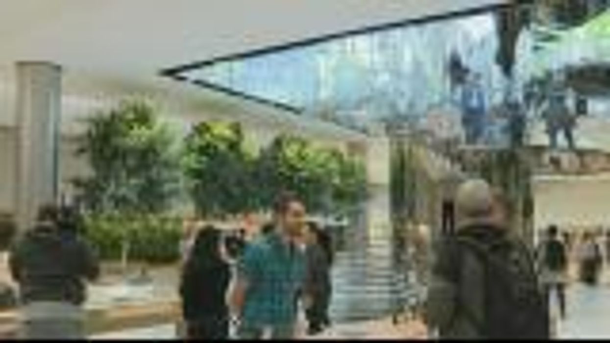 Woman immediately quits retail job because 'the vibes weren't right'