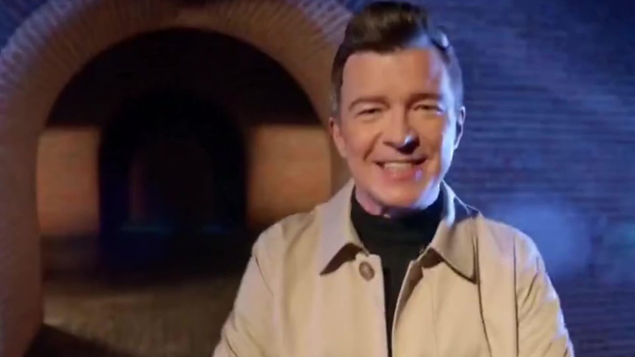 Rick Astley recreates iconic 'Never Gonna Give You Up' music video