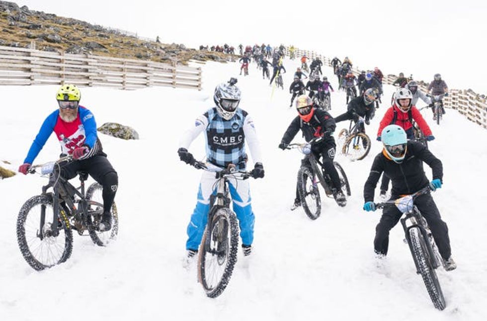 Riders taking part in MacAvalanche 2022
