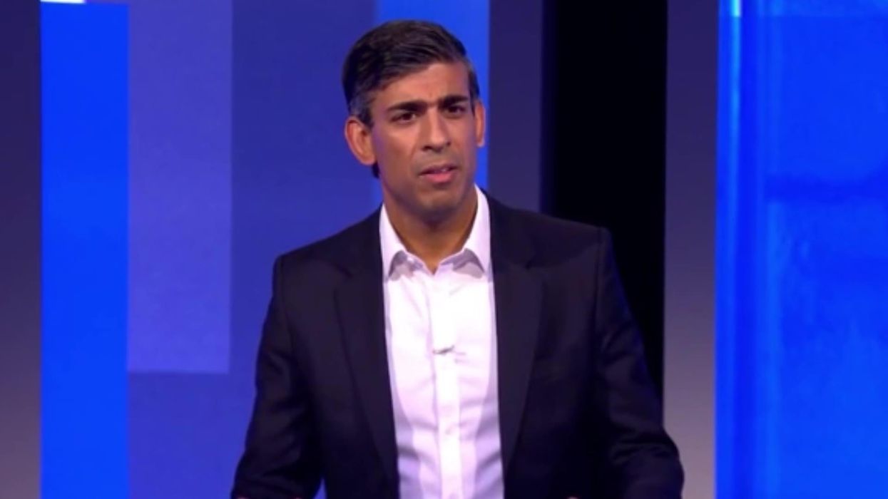 Audience at Tory leader debate asked to raise hands if they trust politicians - none did