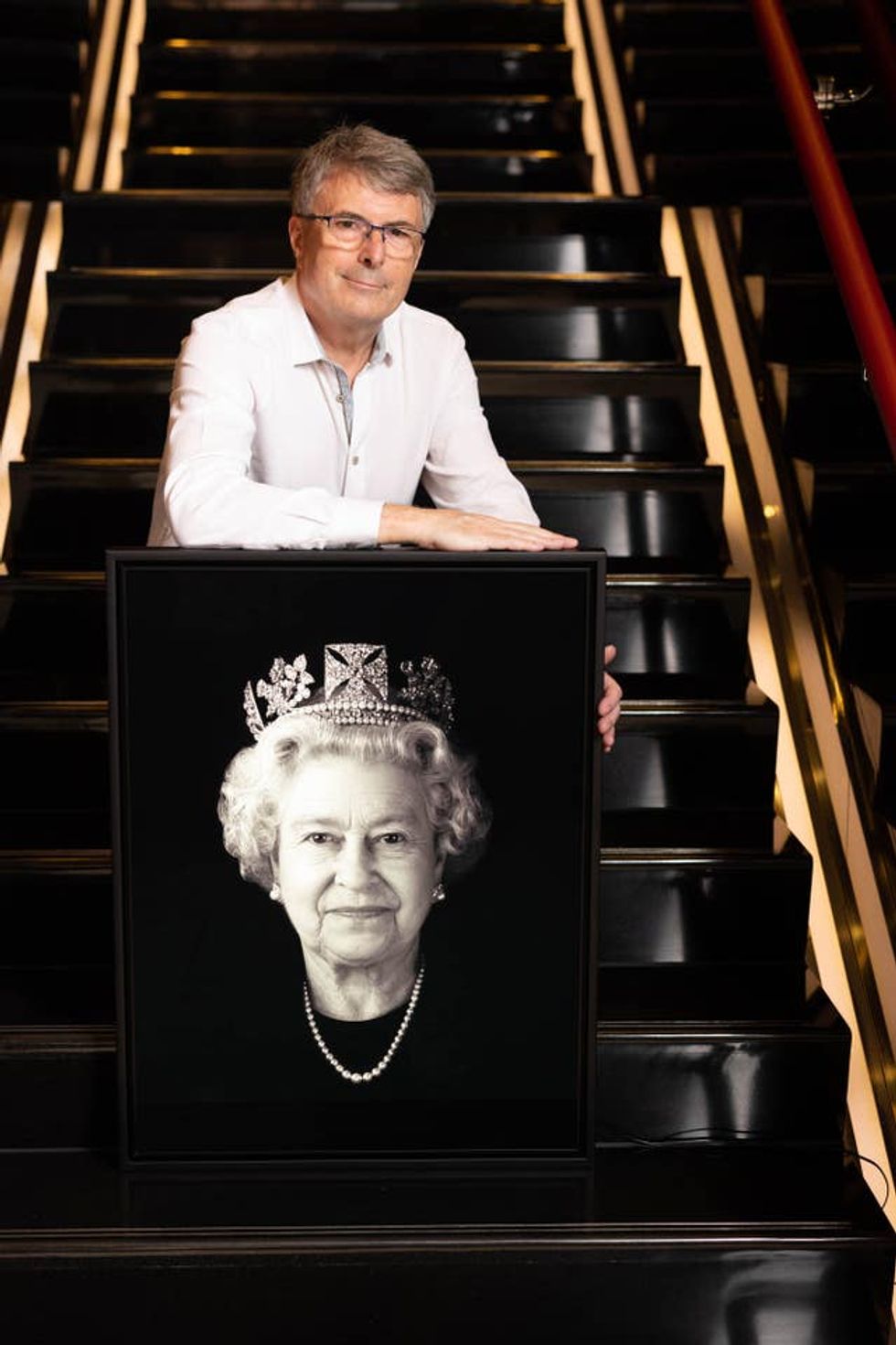 Rob Munday\u2019s portrait of the Queen