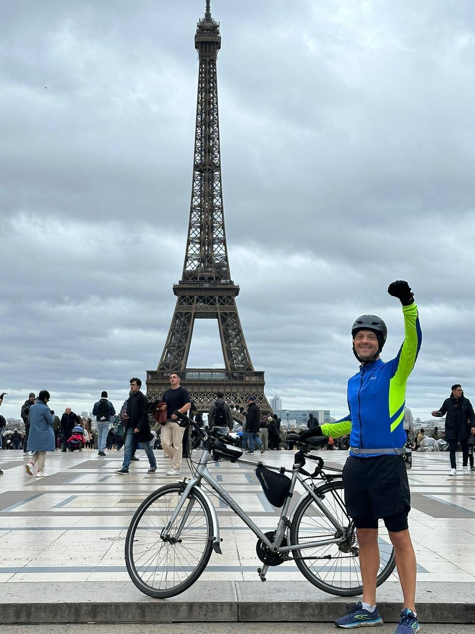 Cancer patient’s 200-mile cycle ‘shows what can be done’ despite chemo
