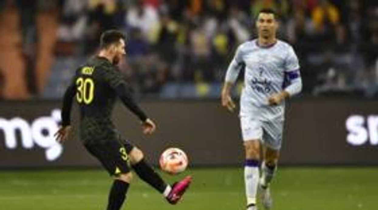 Ronaldo mocked with Messi chants after woeful start for Al-Nassr