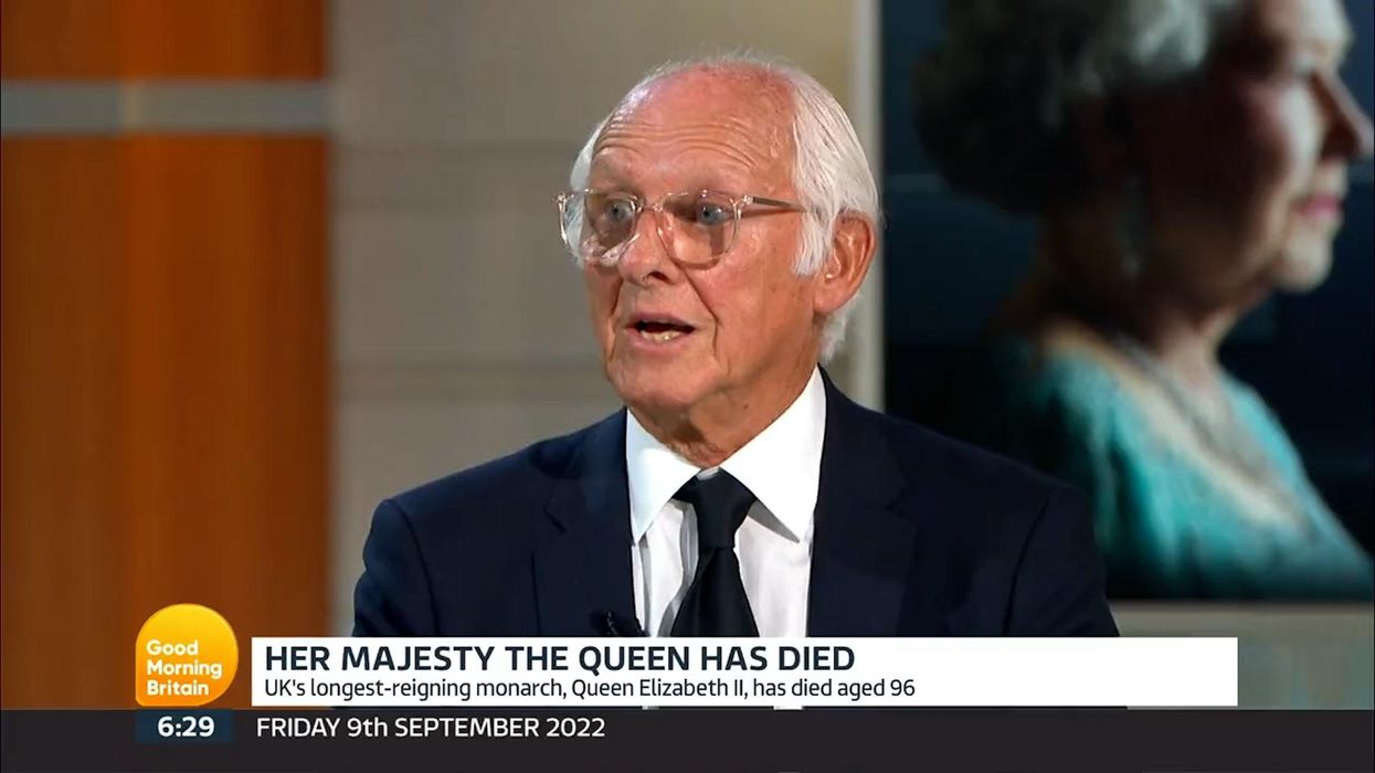 Royal commentator recalls time he accidentally told the Queen to do the dishes