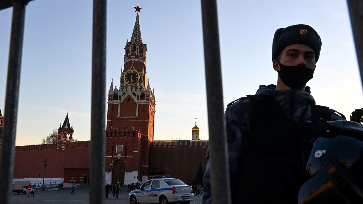 These 8 posts circulating on social media about the war in Ukraine are completely false