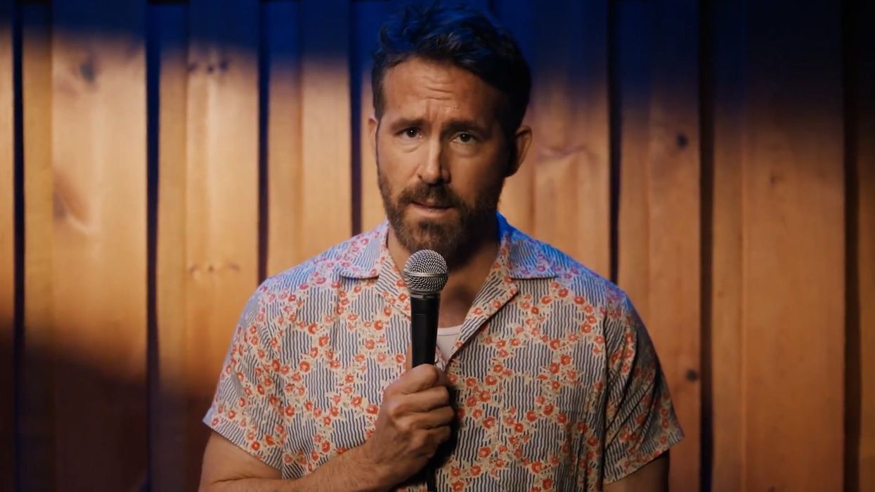Ryan Reynolds wishes Rob McElhenney 'happy birthday' with a song mocking his surname