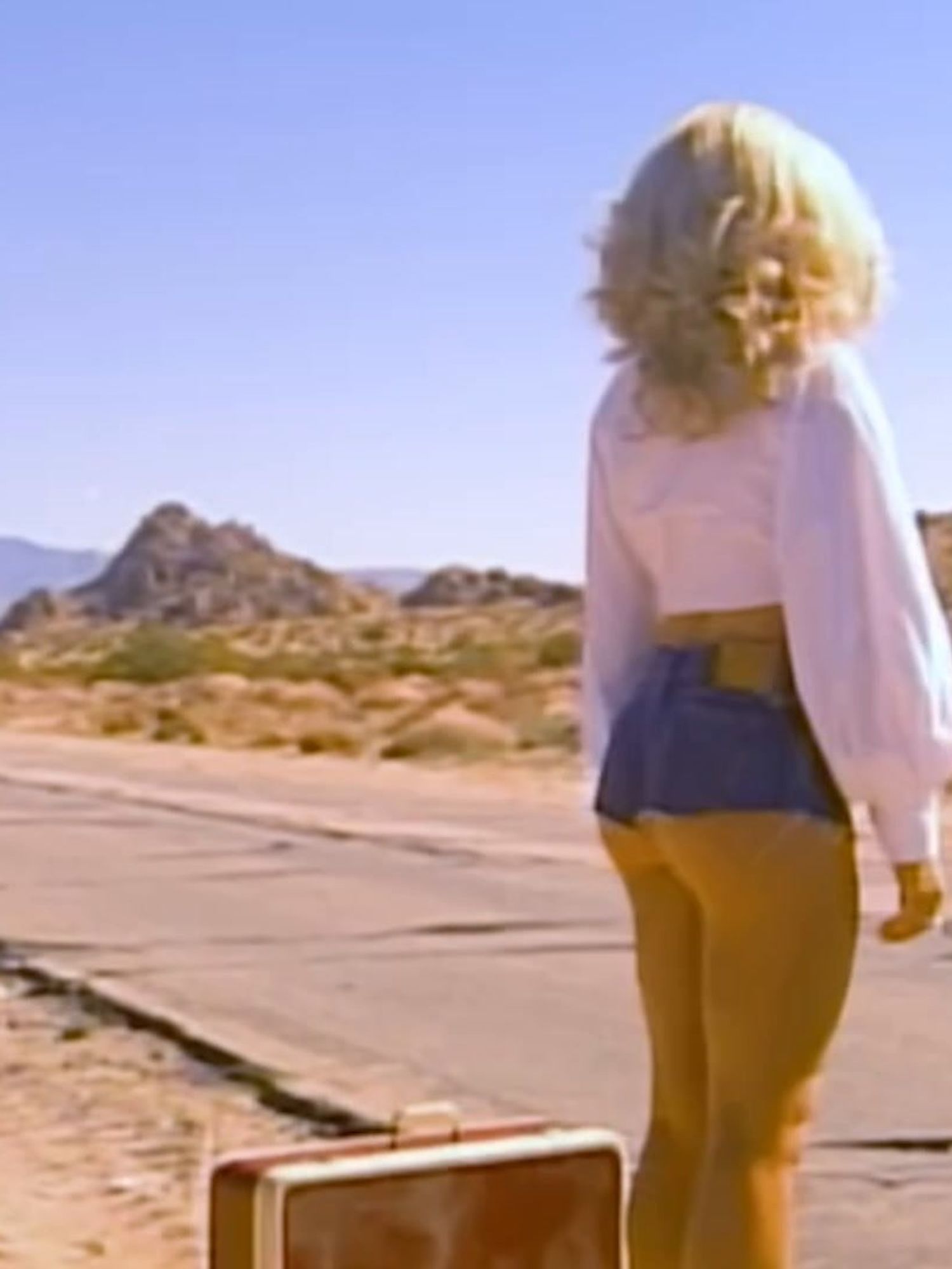 Sabrina Carpenter’s ‘Manchild’ lyrics just answered those rumours about Barry Keoghan