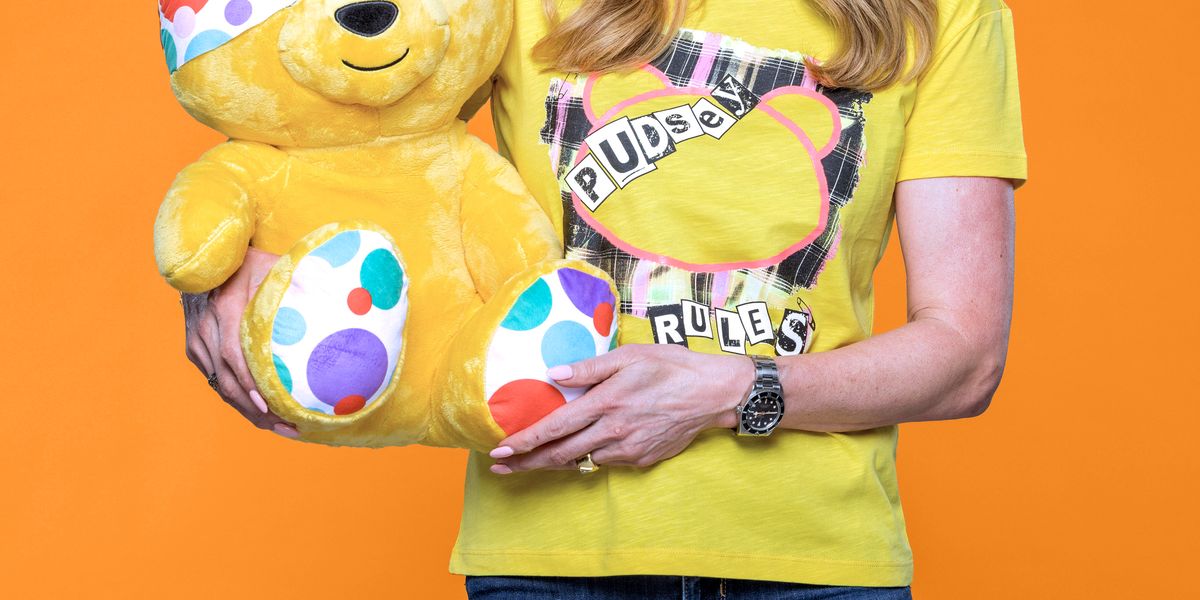 Image for Sara Cox receives support from The Rock ahead of Children In Need challenge