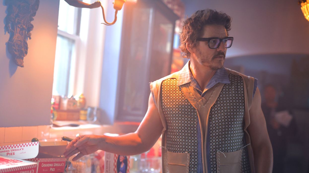 Sarah Paulson used to give wages to Pedro Pascal so he could 'feed himself'