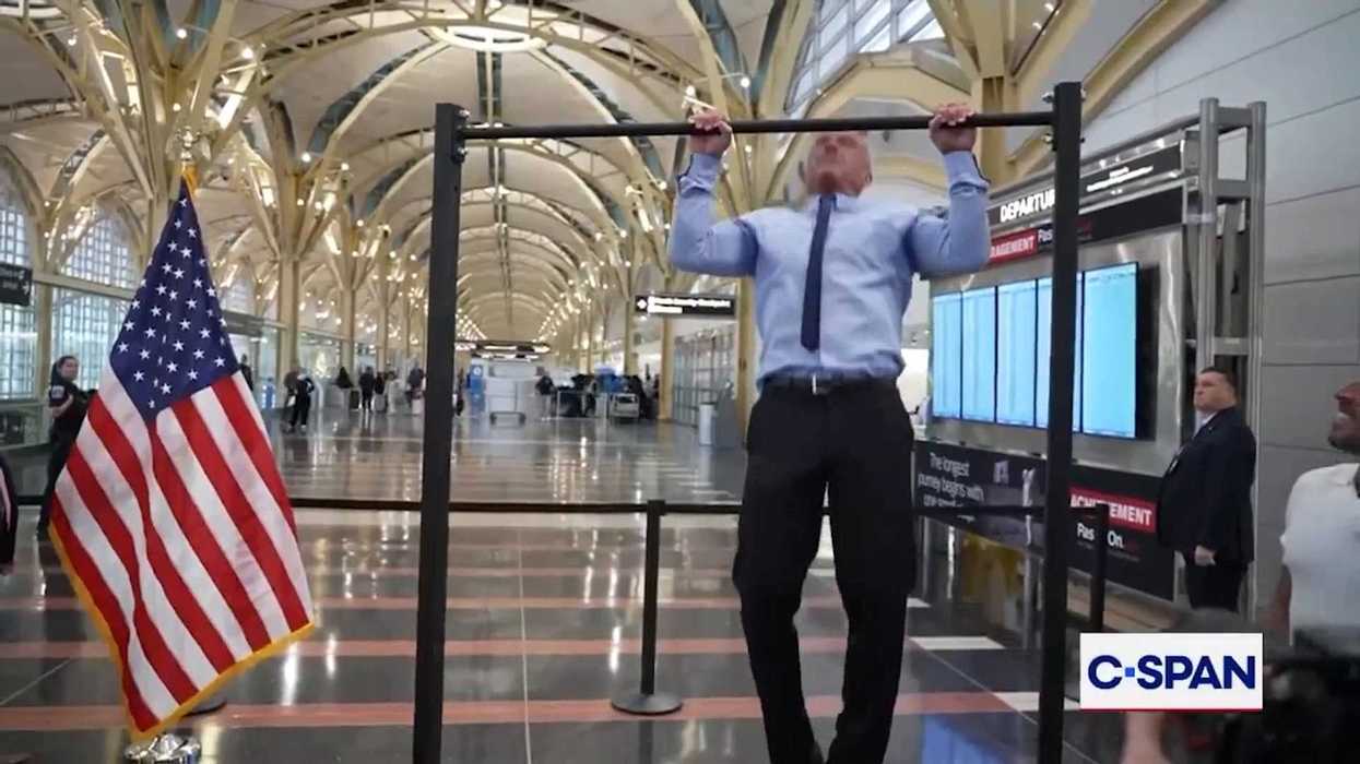 Transport secretary suggests doing 'pull-ups' in the airport – and people have thoughts