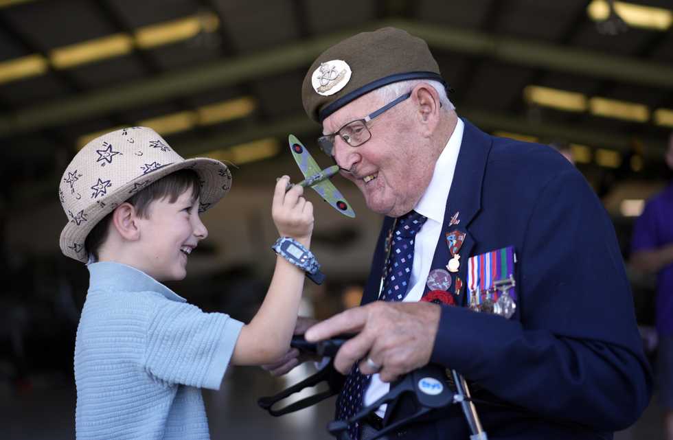 Second World War veterans with combined age of 300 take off in Spitfires