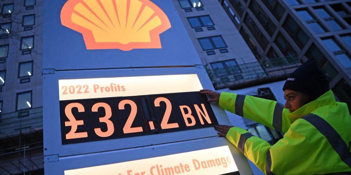 Shell Energy Newsletter Shell reports record profits in energy crisis - 13 annoyed reactions ...