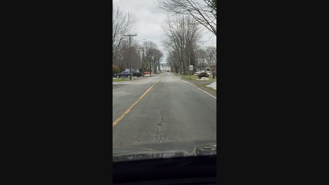 New Russian optical illusion is convincing people ghosts exist