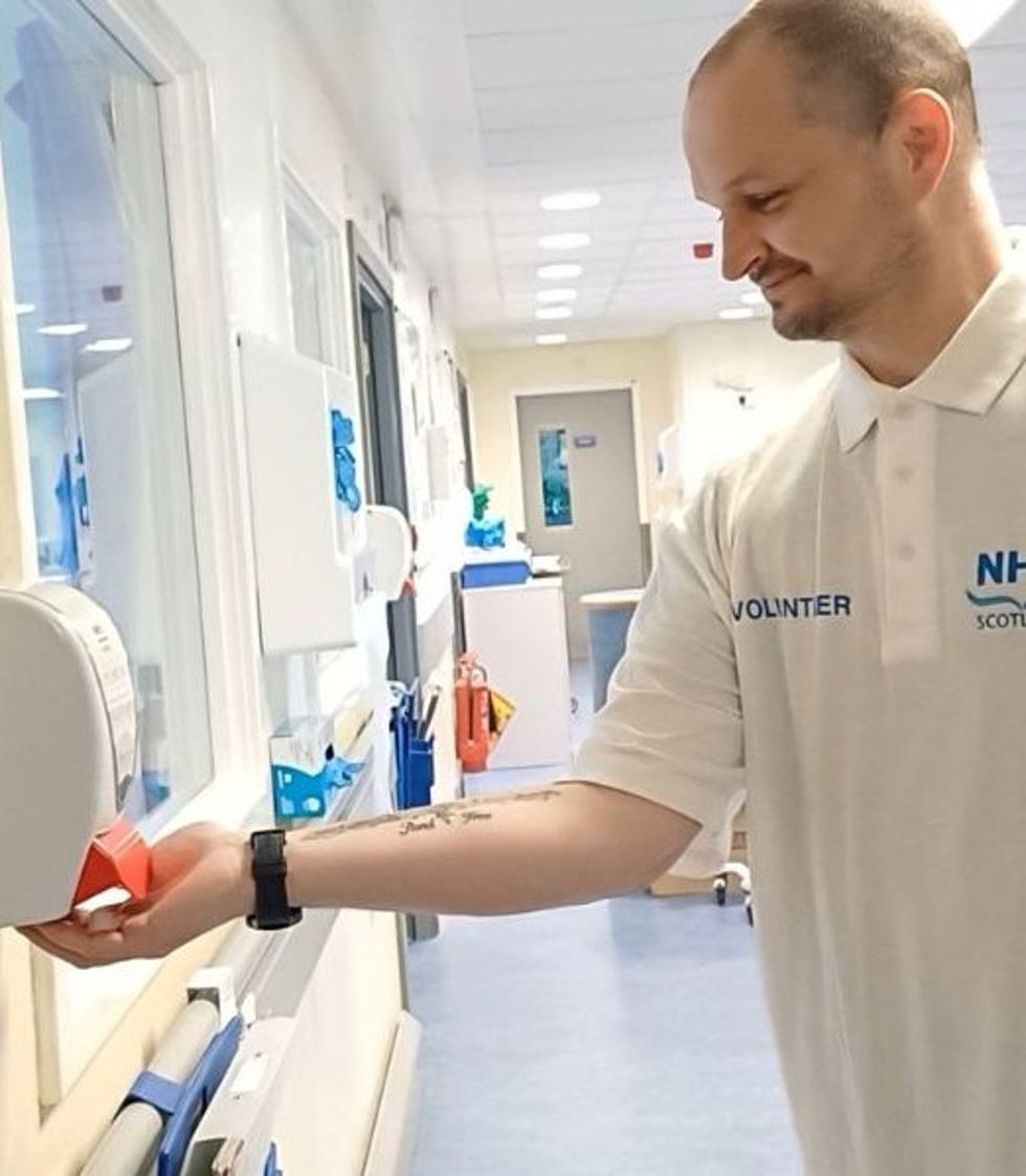 Man who lost leg after quad bike accident now volunteers to help other amputees