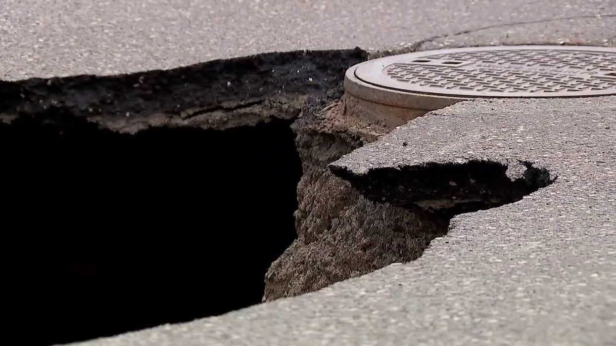 Man vanishes without a trace after sinkhole swallows up his bedroom