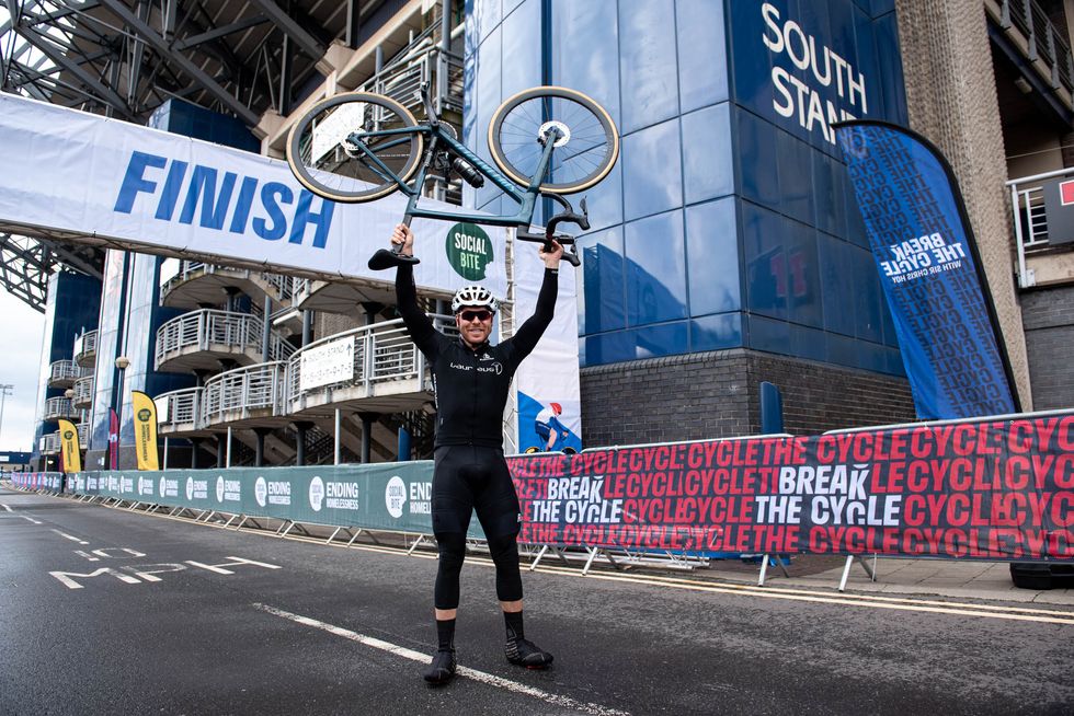 Big names join hundreds of cyclists in event to end homelessness