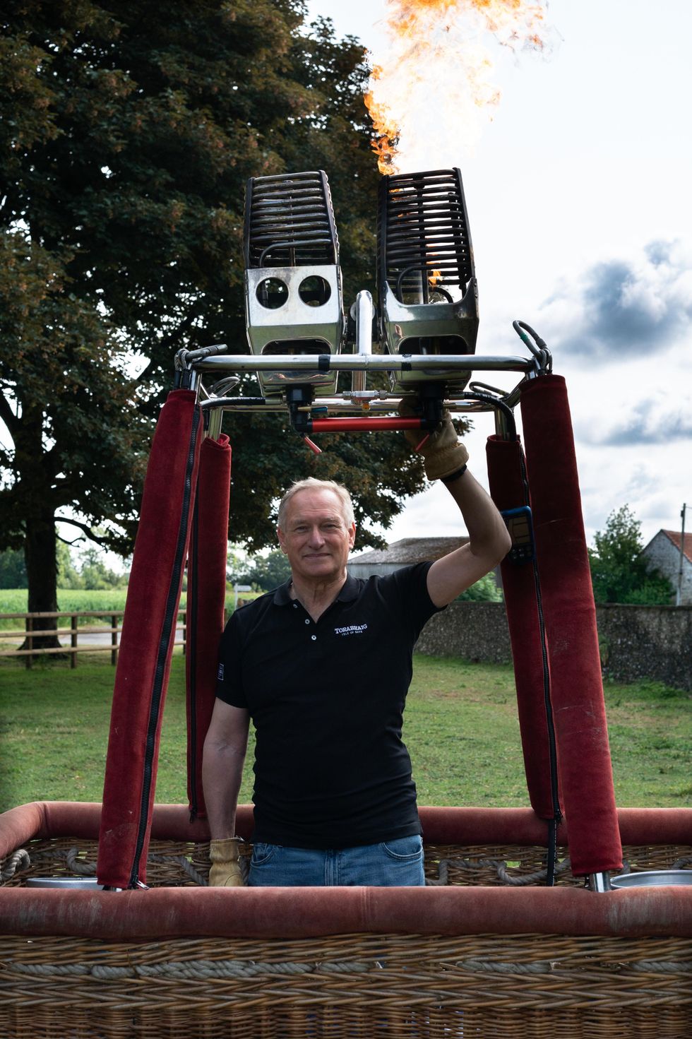 Three explorers aim to be first to cross Atlantic in a hydrogen balloon