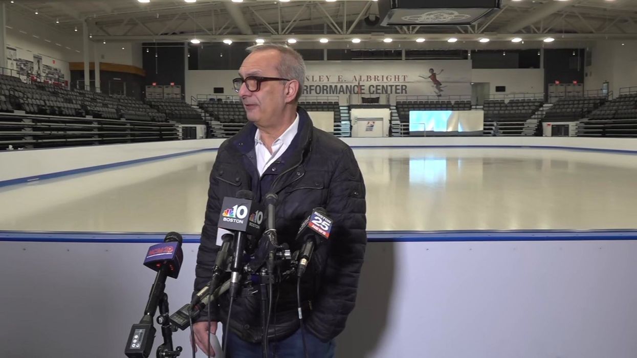 Figure skater who lost both parents in Washington DC American Airlines plane crash pays emotional tribute