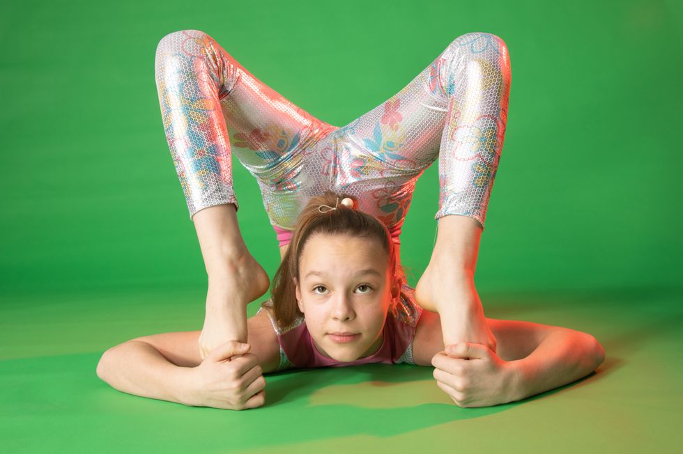 Teenager in Ukraine achieves second contortion world record despite ongoing war