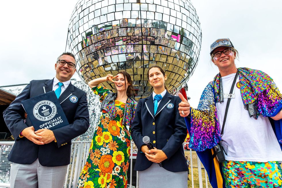 Sophie Ellis-Bextor helps lead Camp Bestival to break record in disco dancing