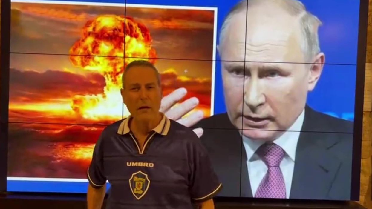 Uri Geller threatens Putin with 'mind power' - but his 'skills' haven't worked in past
