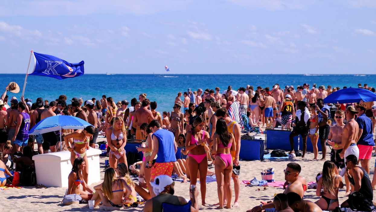 <p>Spring breakers in Florida</p>