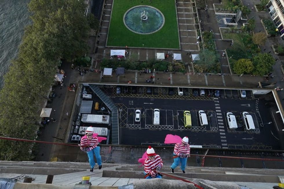 St Thomas\u2019 Hospital abseil