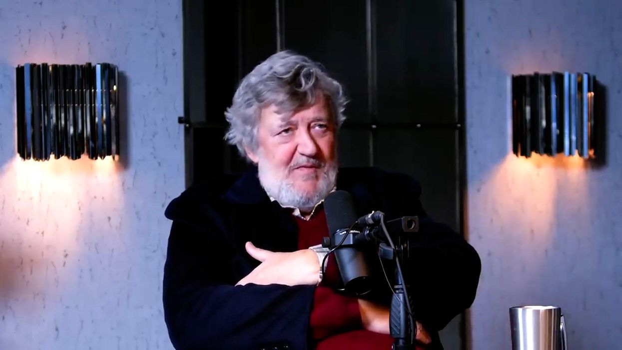 Piers Morgan challenges Stephen Fry to repeatedly call him a 'c**t' on his own show