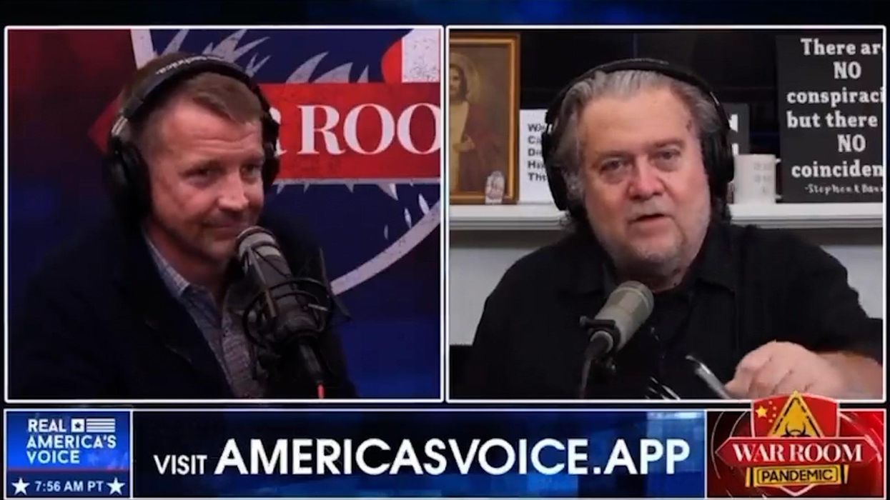 Steve Bannon calls Fox News 'TV for stupid people' and people think he has a point