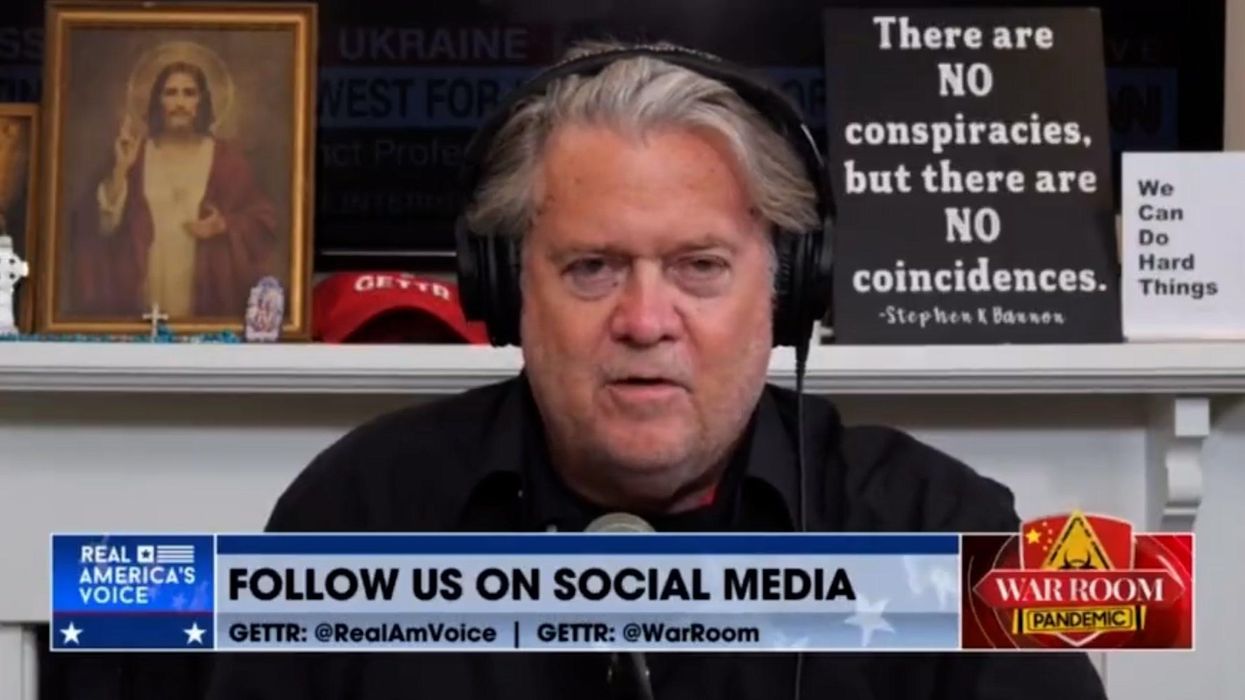 Steve Bannon threatens revenge against Mark Esper for revelations about Trump