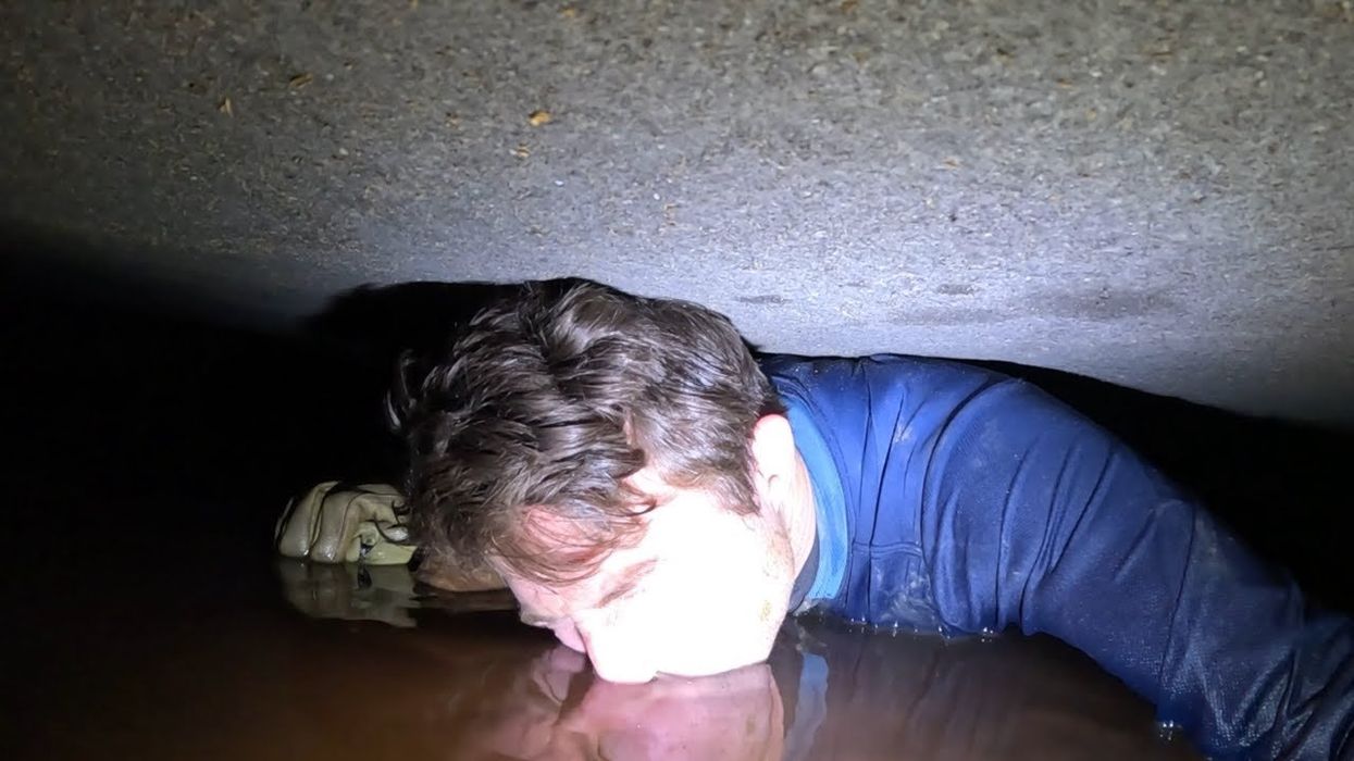 Explorer films caving nightmare in anxiety-inducing footage