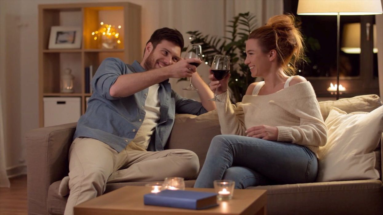 What's TikTok's viral 'triangle method' and will it make you better at flirting?