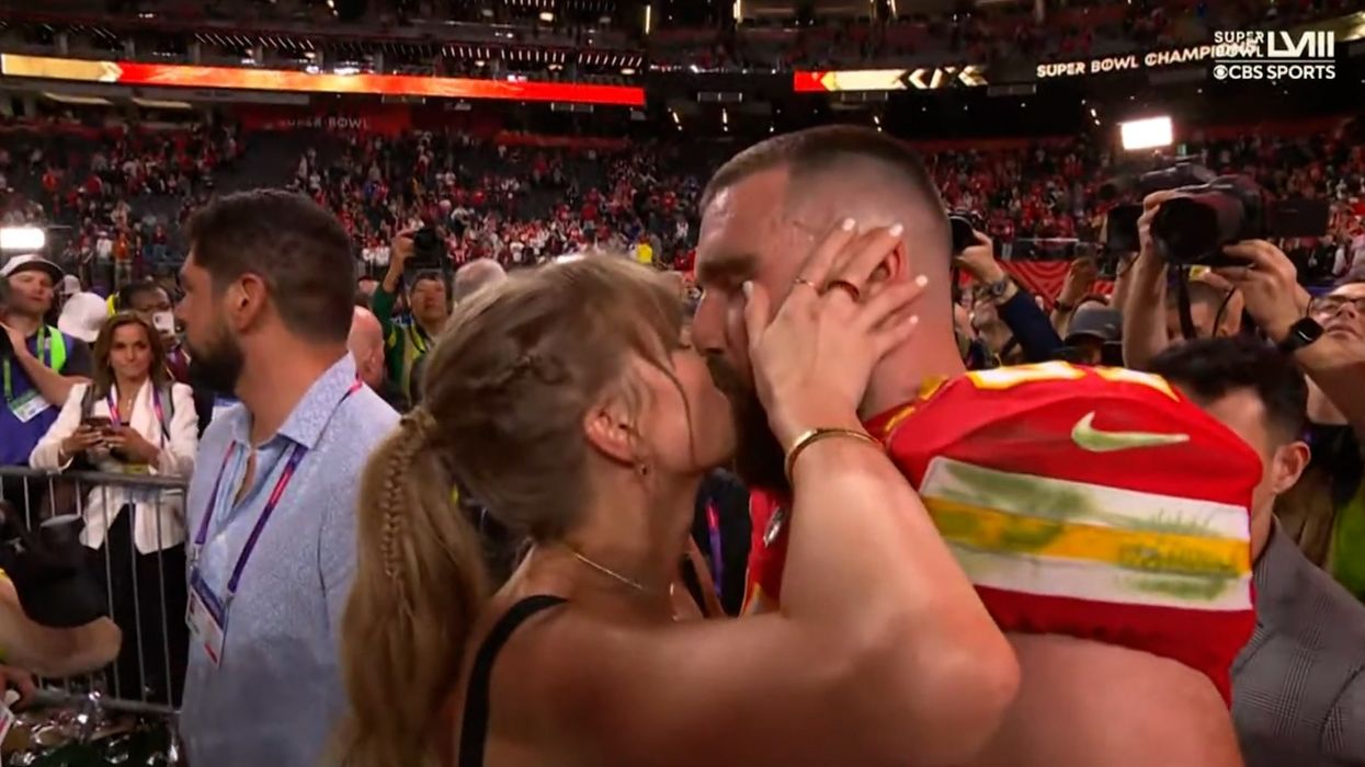 Travis Kelce asks Taylor Swift important question during Super Bowl afterparty