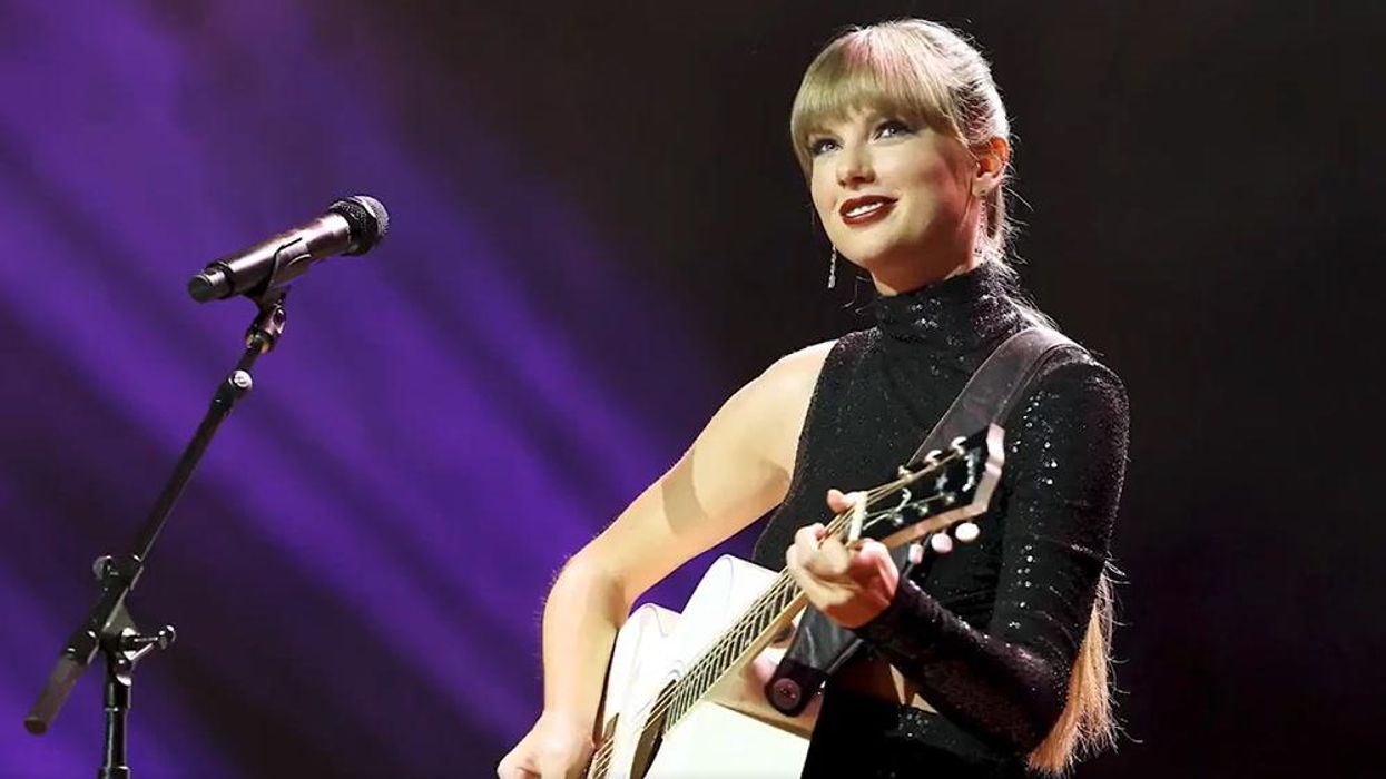 TikToker goes viral after showing dad's attempt to get her Taylor Swift tickets