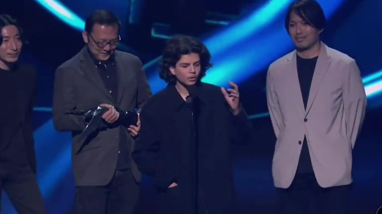 Teen gatecrashes Game Awards stage to nominate Bill Clinton - and gets arrested