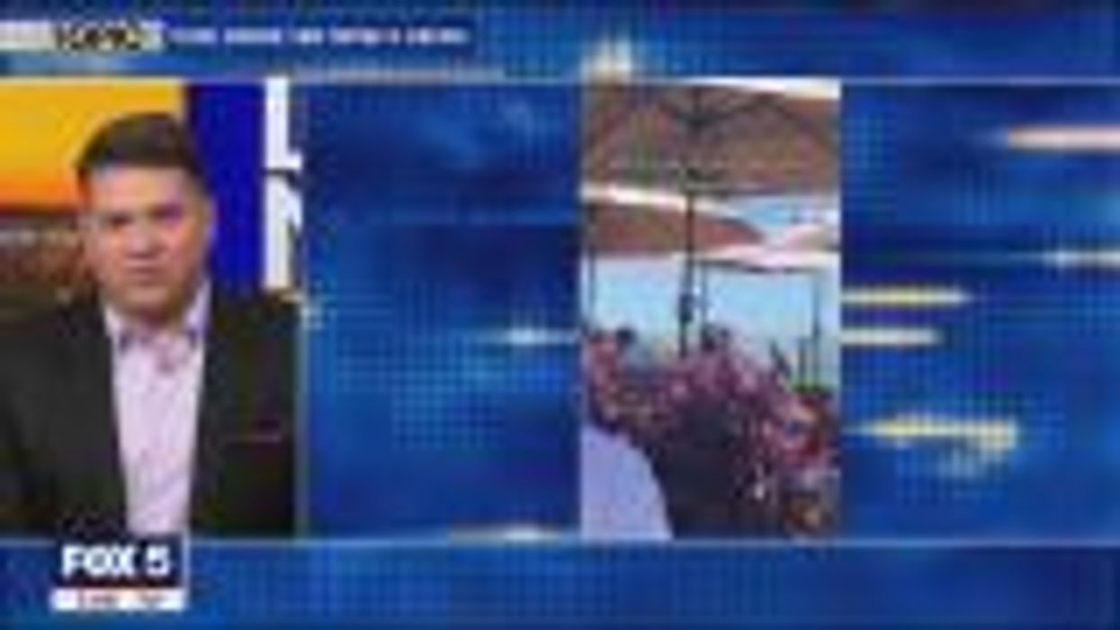 Hooters waitress furious at man 'who tried to get her number while he was on date'