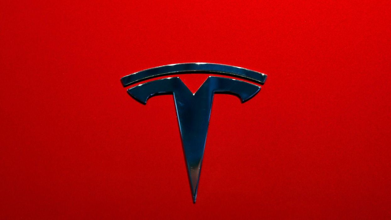 Epic snowstorm exposes Tesla flaws