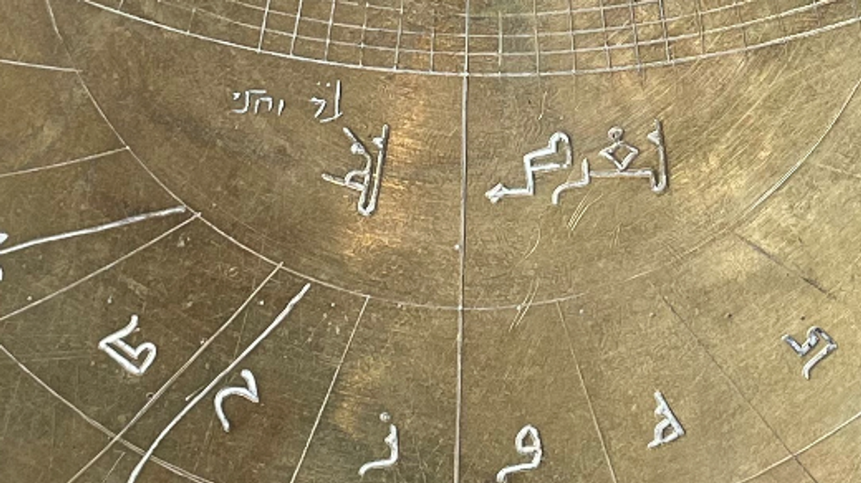 Historian discovers 'world's first smartphone' which is 1,000 years old