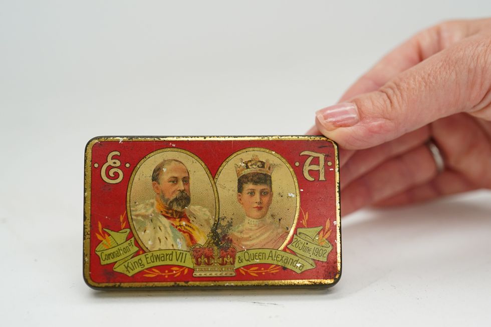 Coronation chocolates given to girl 121 years ago to go under the hammer