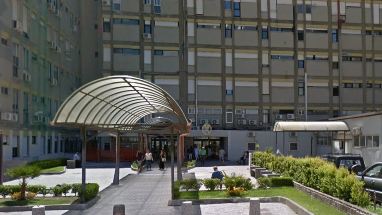 <p>The civil servant was assigned to the Pugliese Ciaccio hospital... but didn’t show up for work</p>