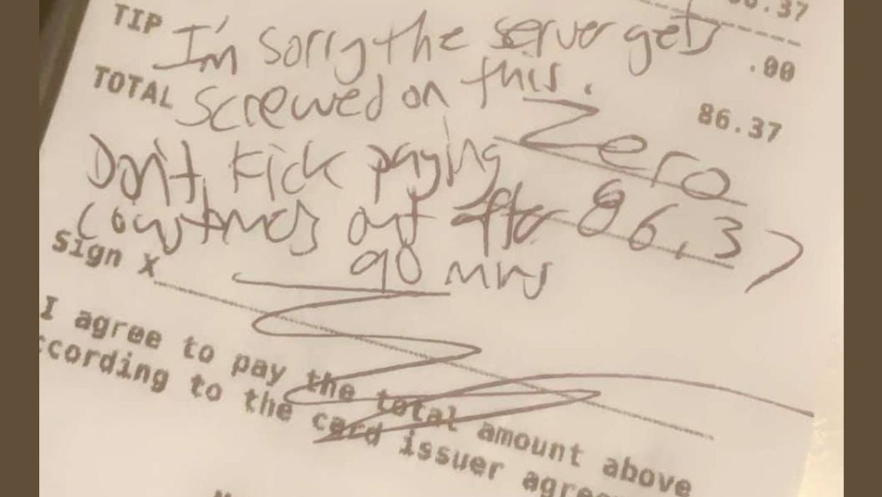 <p>The customers wrote that they were ‘sorry the server gets screwed’ because of the restaurant’s policy</p>