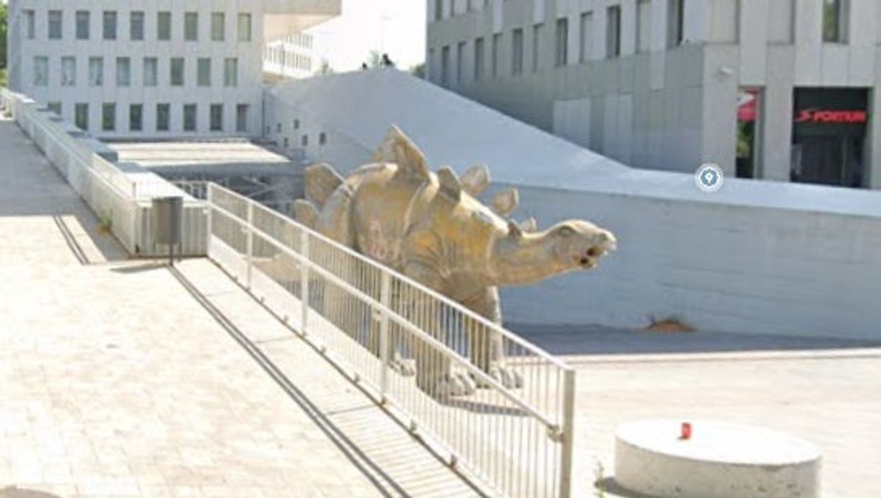 <p>The dinosaur statue on Google Maps, it was used to advertise an old cinema in the area</p>