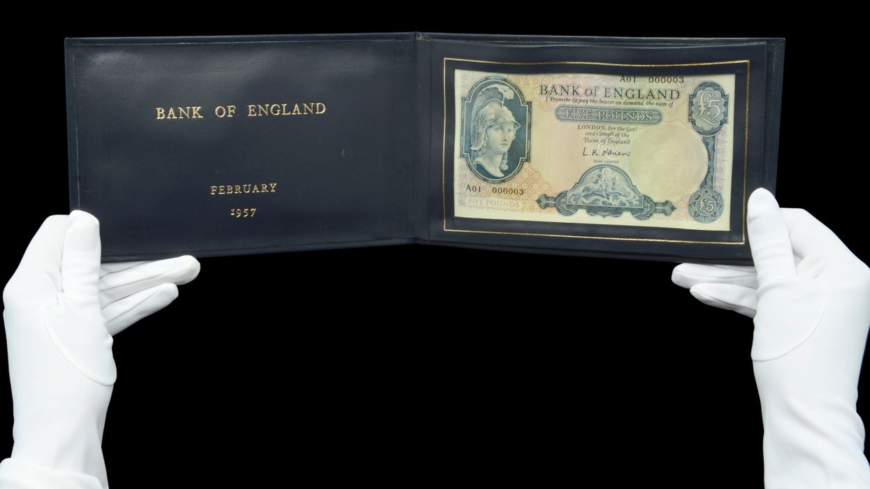 The fiver presented to Harold Macmillan